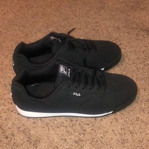 COPY - Black and White FILA Shoes!!!
